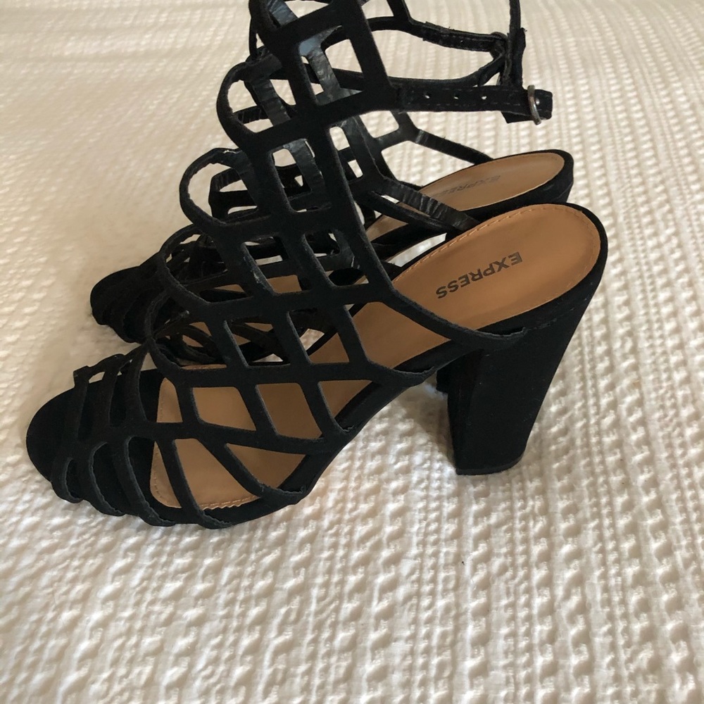 Express heels! - Picture 3 of 4